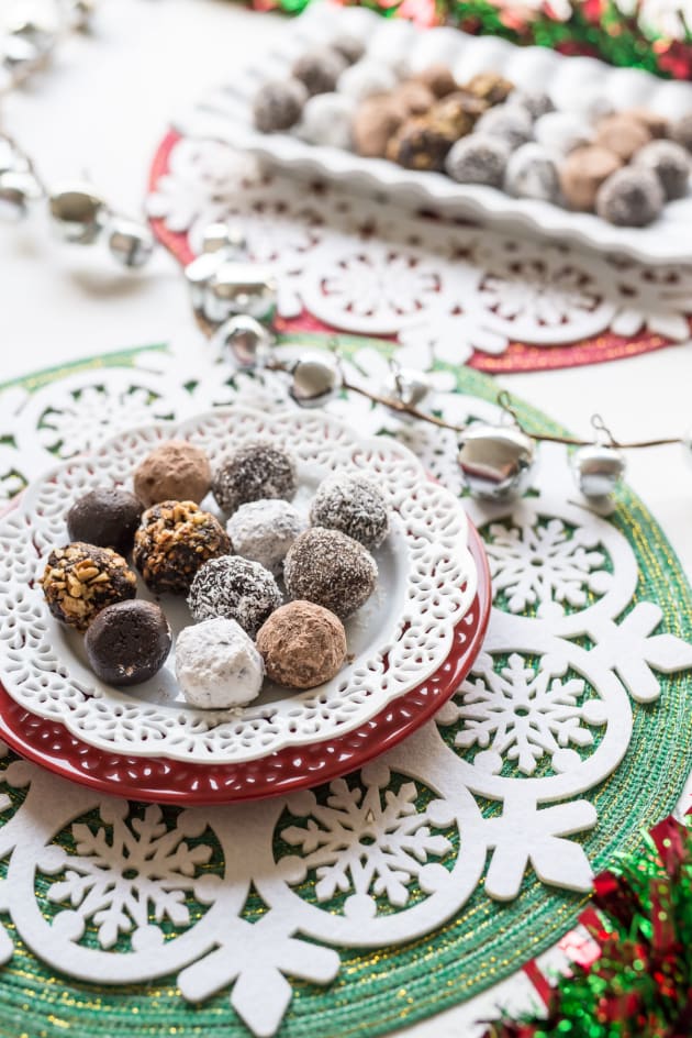 Chocolate Rum Balls Picture
