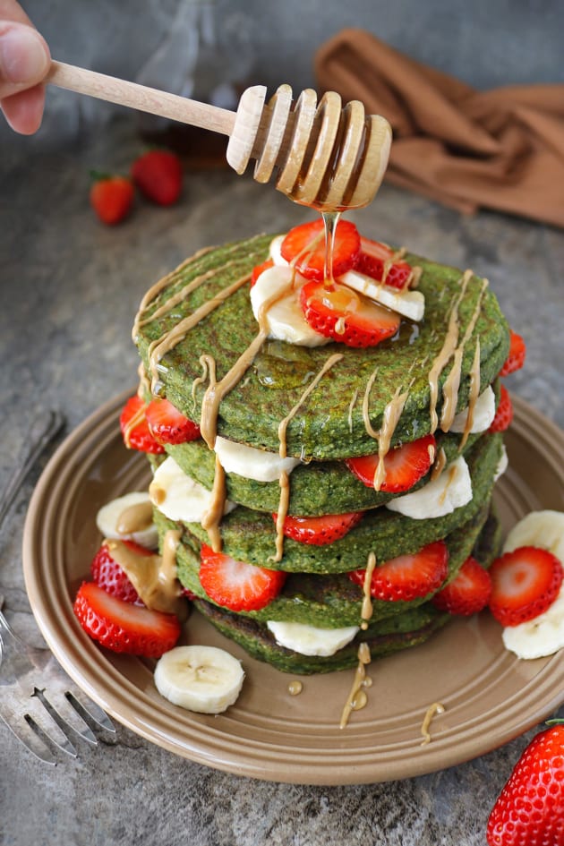 Green Smoothie Pancakes Recipe - Food Fanatic
