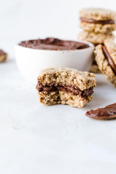 File 1 Oatmeal Sandwich Cookies