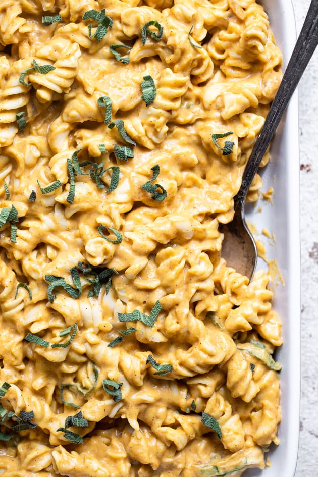 Creamy Pumpkin Pasta Sauce Recipe - Food Fanatic