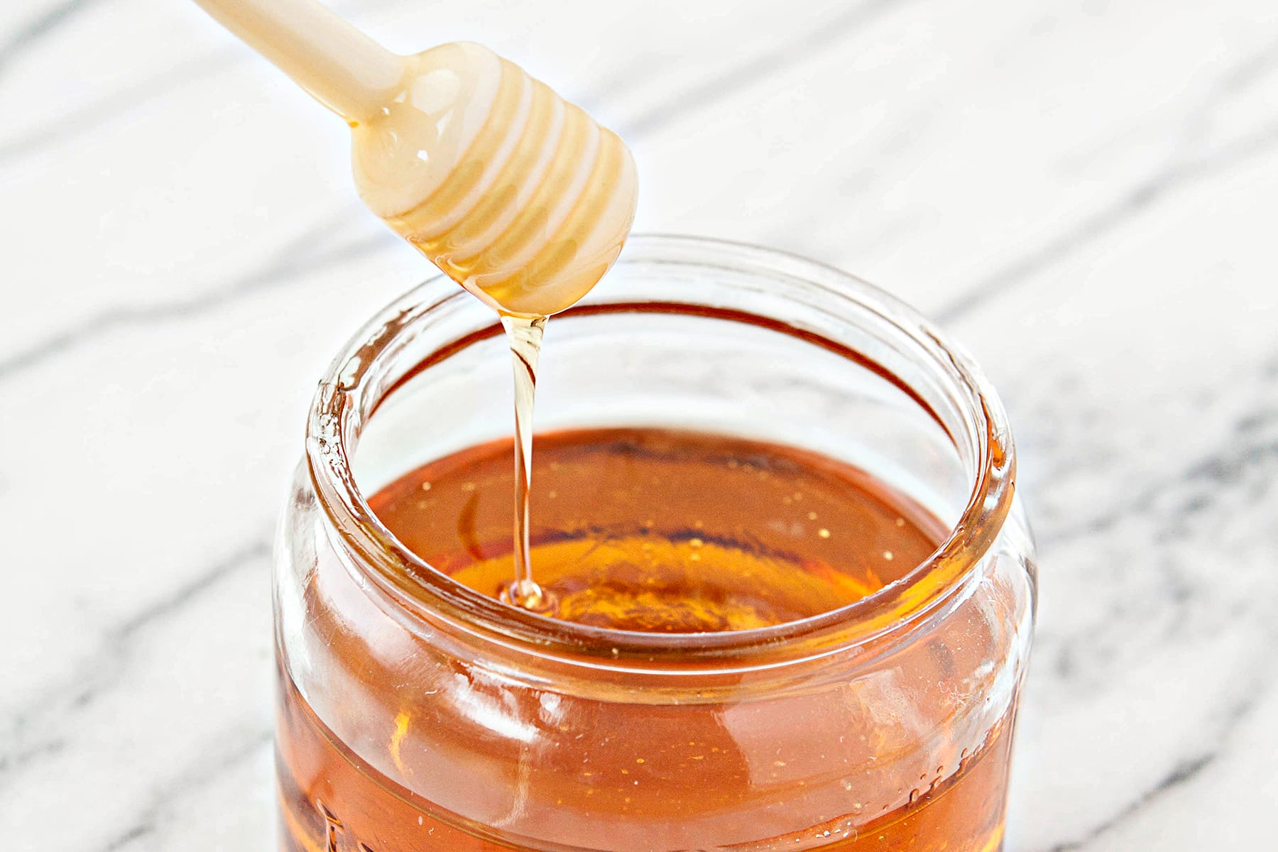 Why Does Honey Crystallize? (And How to Decrystallize It Naturally