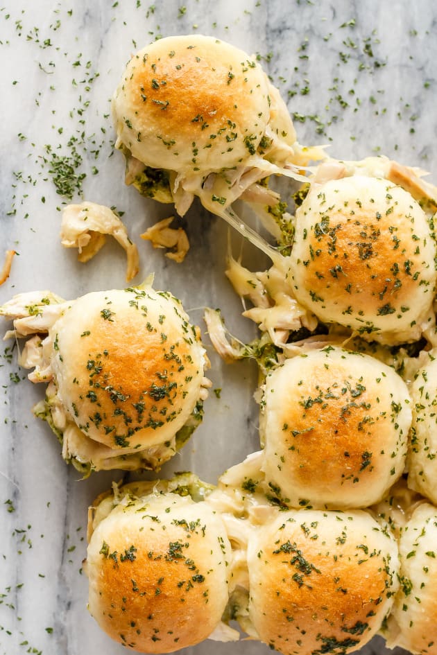 Pesto Chicken Pull Apart Sliders Picture