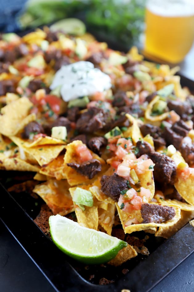 Carne Asada Nachos Recipe - Food Fanatic