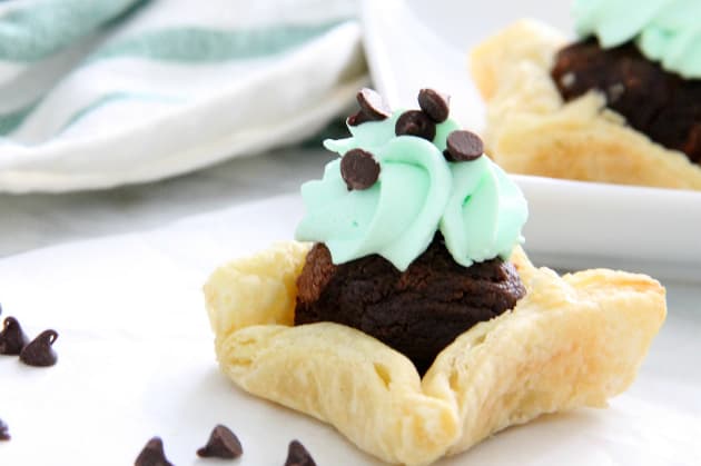 Mint Chocolate Brownie Cups Photo