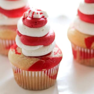 Candy cane cupcakes photo