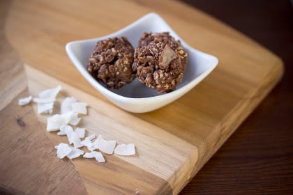 Apricot Coconut Balls: No Bake Nutrition