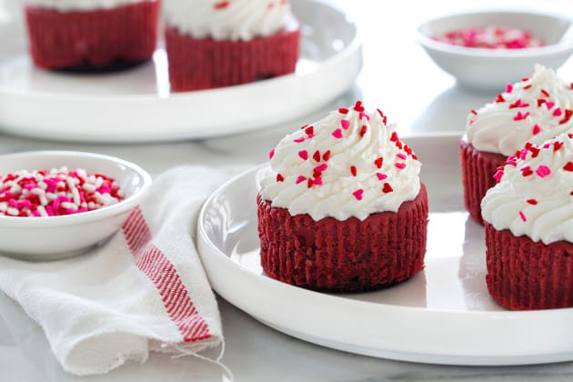 Red Velvet Oreo Cheesecakes Recipe  Food Fanatic