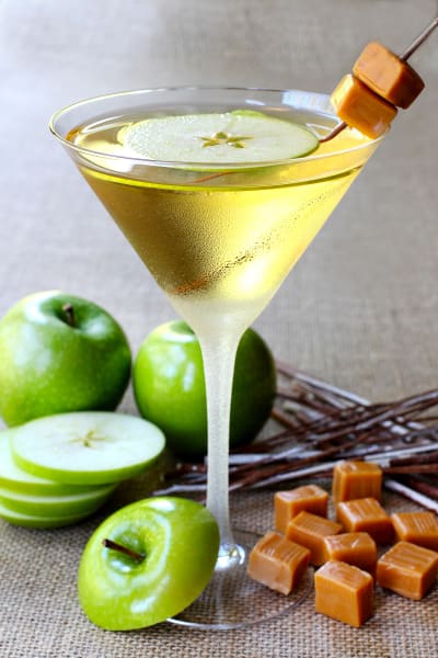 Green apple martini made with fresh granny smith apples!