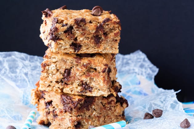 Peanut Butter Banana Oatmeal Bars Image