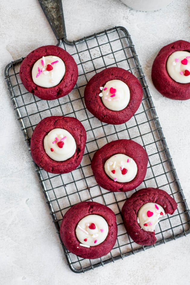 File 1 - Red Velvet Thumbnail Cookies