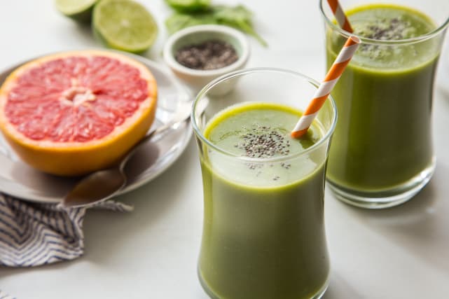 Grapefruit Smoothie with Chia