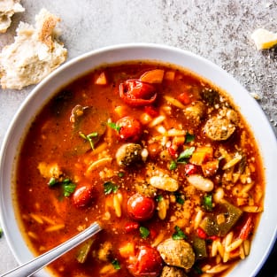 Slow cooker tuscan white bean soup with sausage photo