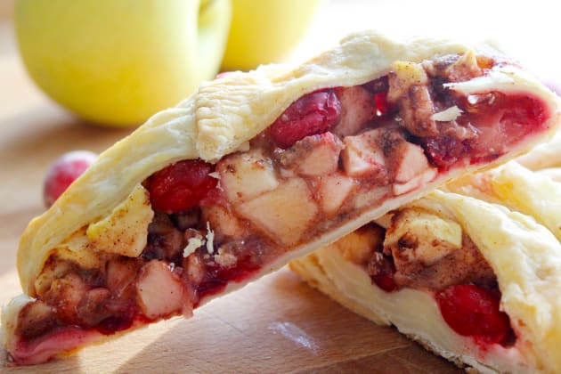 Cranberry Apple Strudel Recipe - Food Fanatic