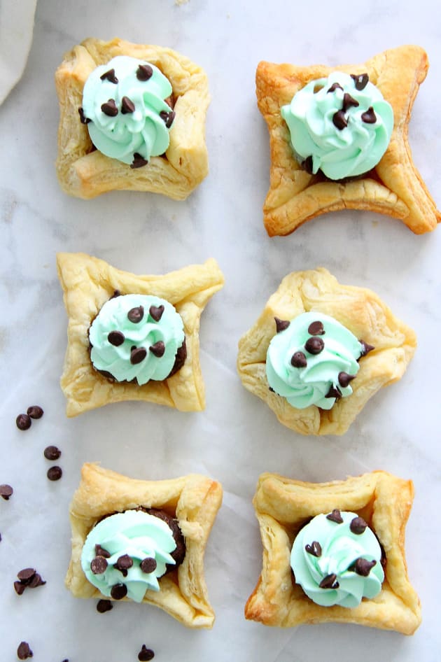 Mint Chocolate Brownie Cups Image