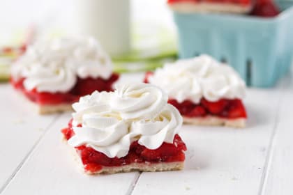 Strawberry Pie Bars