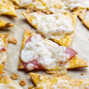 Pizza chips photo