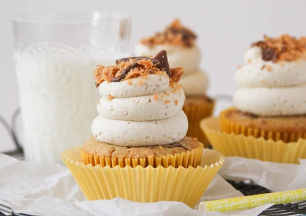 Butterfinger Cupcakes Photo