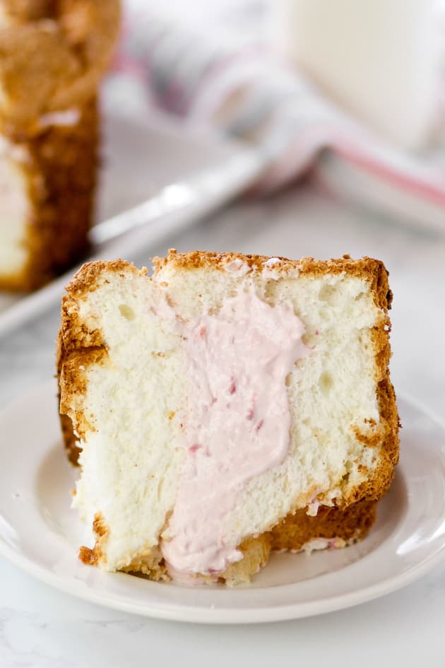 Strawberry Cream Angel Cake Image