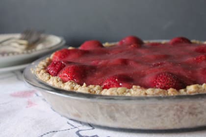 Fresh Strawberry Pie: Summery Sweet Perfection