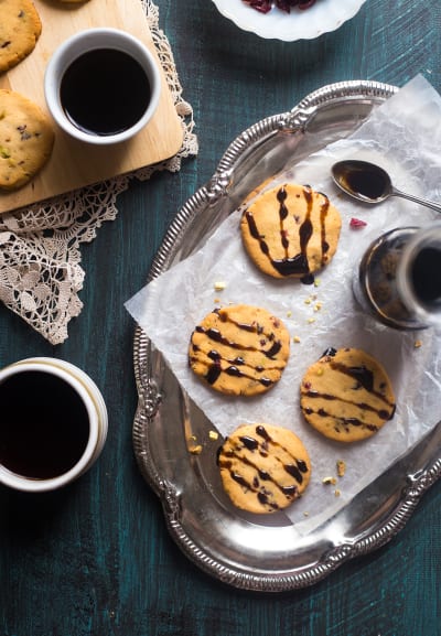 Vegan Shortbread Cookies Recipe - Food Fanatic