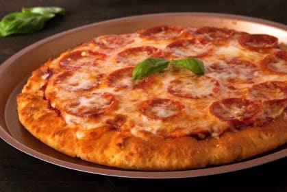 Gluten Free Pizza: An Easy Dough and Delicious Dinner