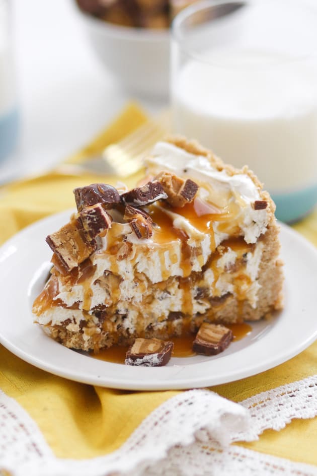 No Bake Peanut Butter Snickers Cheesecake Picture
