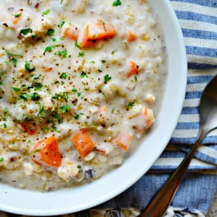 Slow cooker chicken and wild rice soup photo