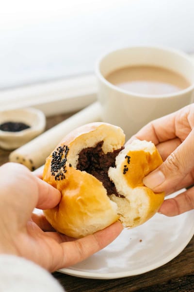 Anpan Recipe - Food Fanatic