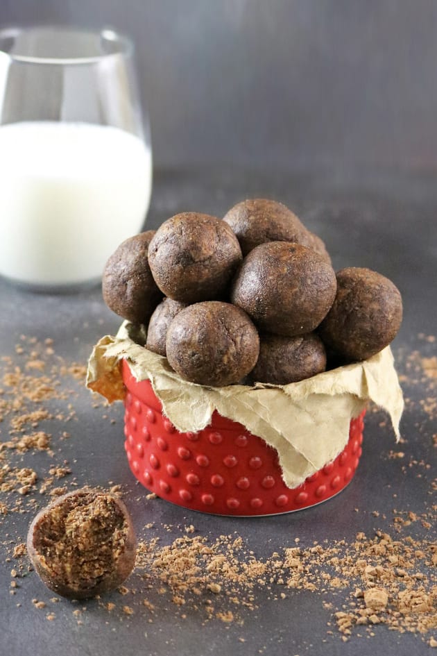 Mocha Almond Bites Picture