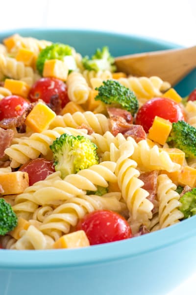 Bacon Cheddar Ranch Pasta Salad Recipe - Food Fanatic