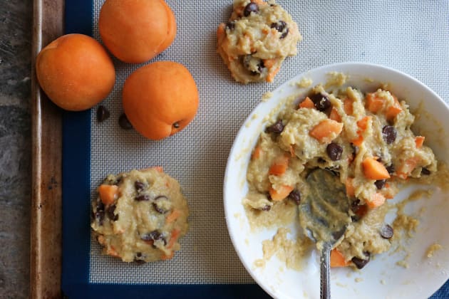 File 1 - Chocolate Chip Muffin Tops with Apricots