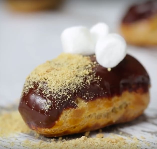 Mini S'mores Eclair