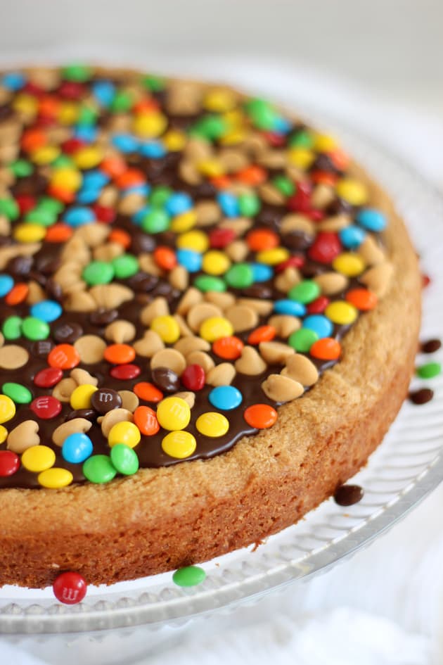 Chocolate Peanut Butter Cookie Pizza Pic