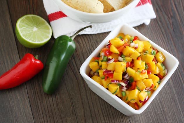 Easy Mango Salsa Recipe - Food Fanatic