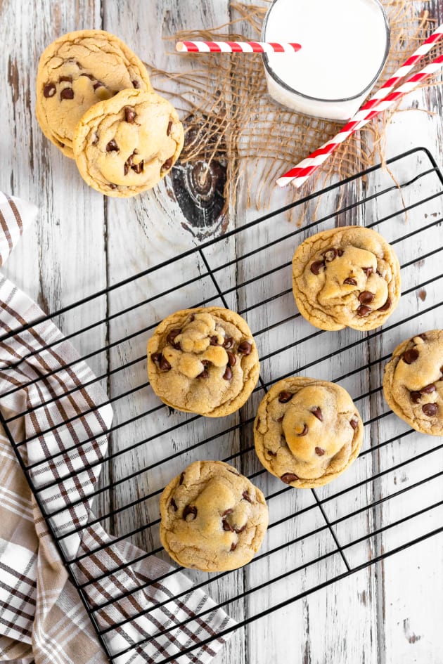 Easy Chocolate Chip Cookies Recipe Food Fanatic easy-chocolate-chip-cookies-recipe-food-fanatic