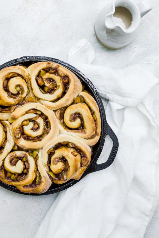 File 3 - Apple Cinnamon Rolls