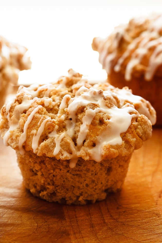 Apple Muffins With Crumb Topping Food Fanatic