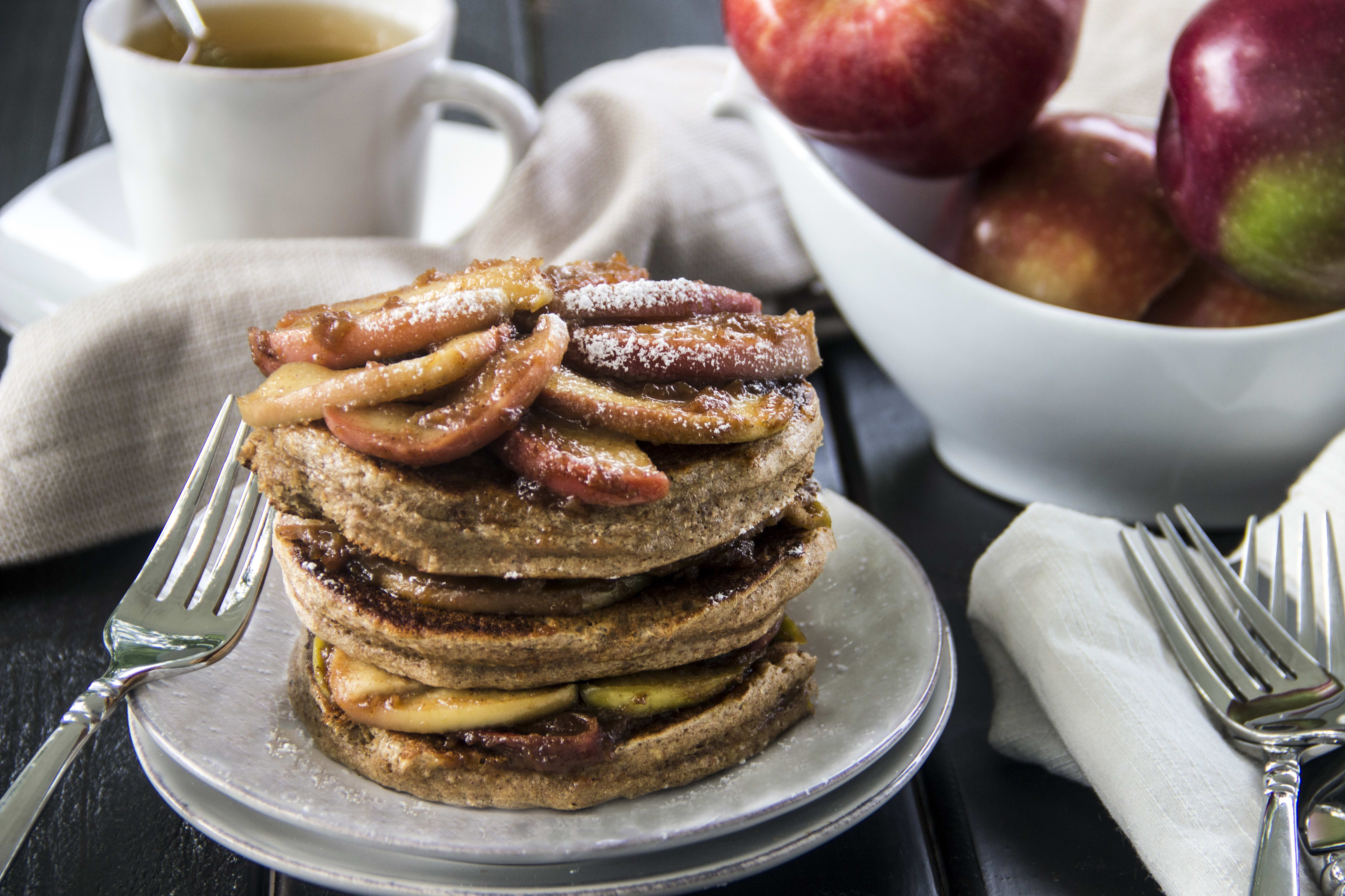 Apple Cinnamon Pancakes Recipe - Food Fanatic