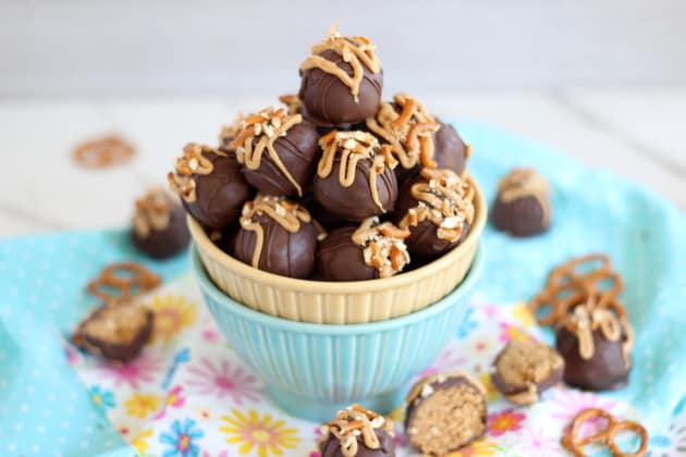 Peanut Butter Pretzel Truffles Photo