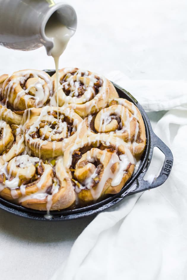 File 4 - Apple Cinnamon Rolls