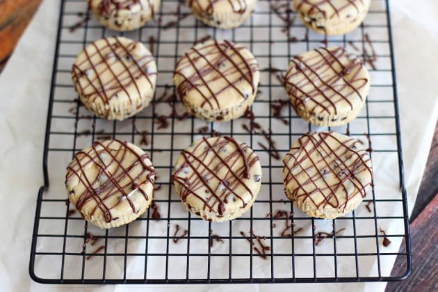 Mini Peanut Butter Oreo Cheesecakes Photo
