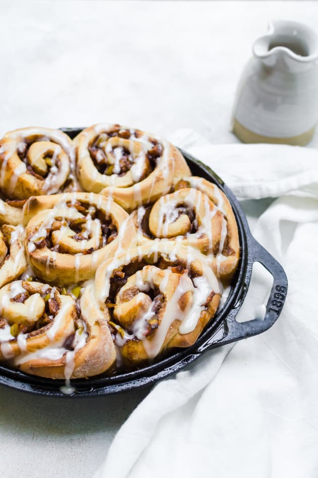 File 5 - Apple Cinnamon Rolls