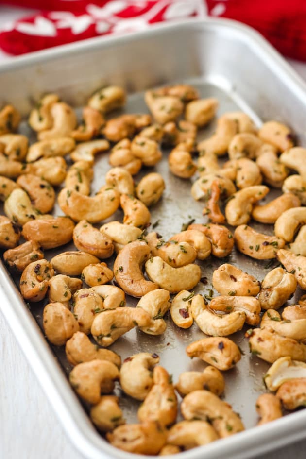 Rosemary Cashews Recipe Food Fanatic