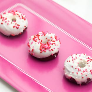 Mini red velvet donuts photo