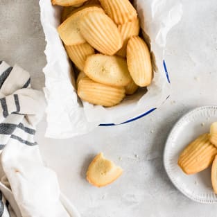 Classic french madeleines photo