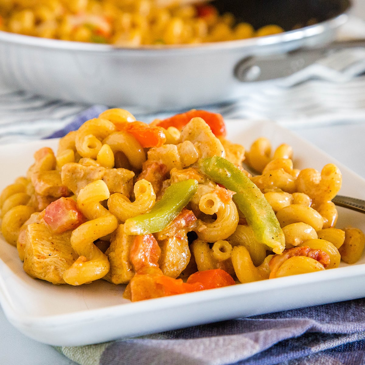 Creamy Chicken Fajita Pasta Recipe Food Fanatic Slice chicken into strips and return to skillet with vegetables. creamy chicken fajita pasta recipe