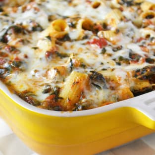 Baked spinach rigatoni photo