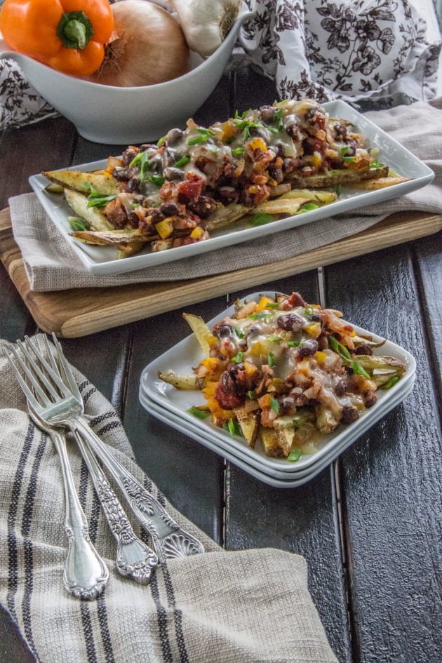 Baked Chili Cheese Fries - Food Fanatic