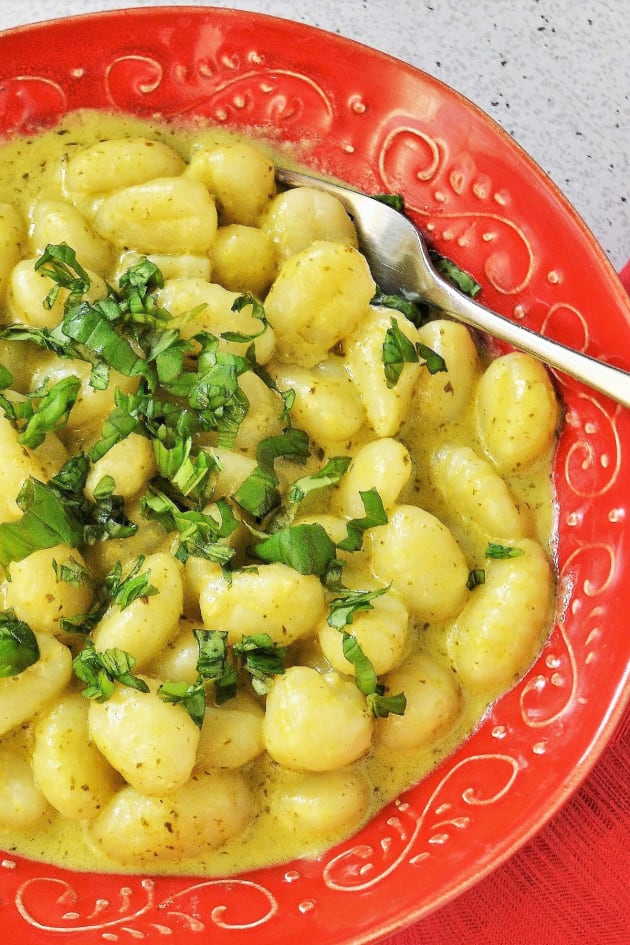 Creamy Pesto Gnocchi Picture - Food Fanatic