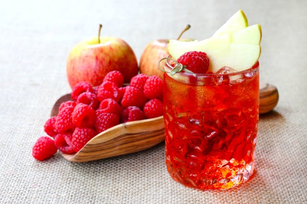 Raspberry Cider Whiskey Recipe - Food Fanatic